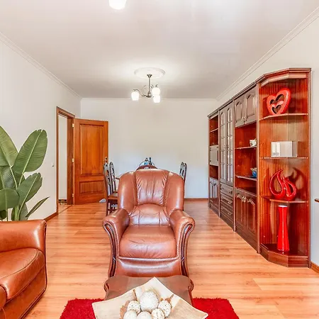 Onyx Scape Near Funchal & Airport דירה
