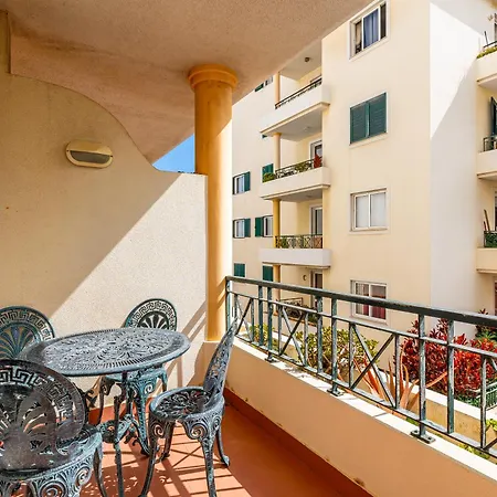Onyx Scape Near Funchal & Airport *