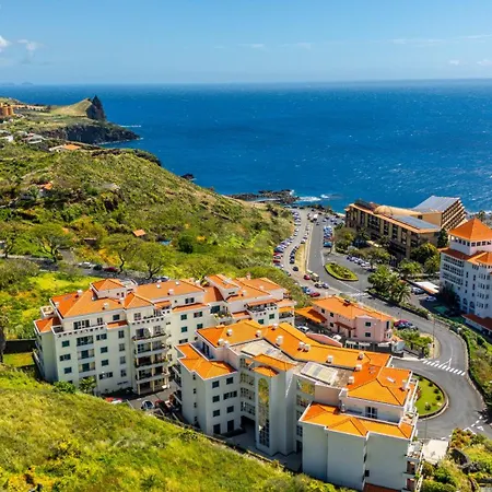 Onyx Scape Near Funchal & Airport *