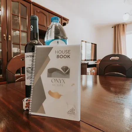 דירה Onyx Scape Near Funchal & Airport קאניקו